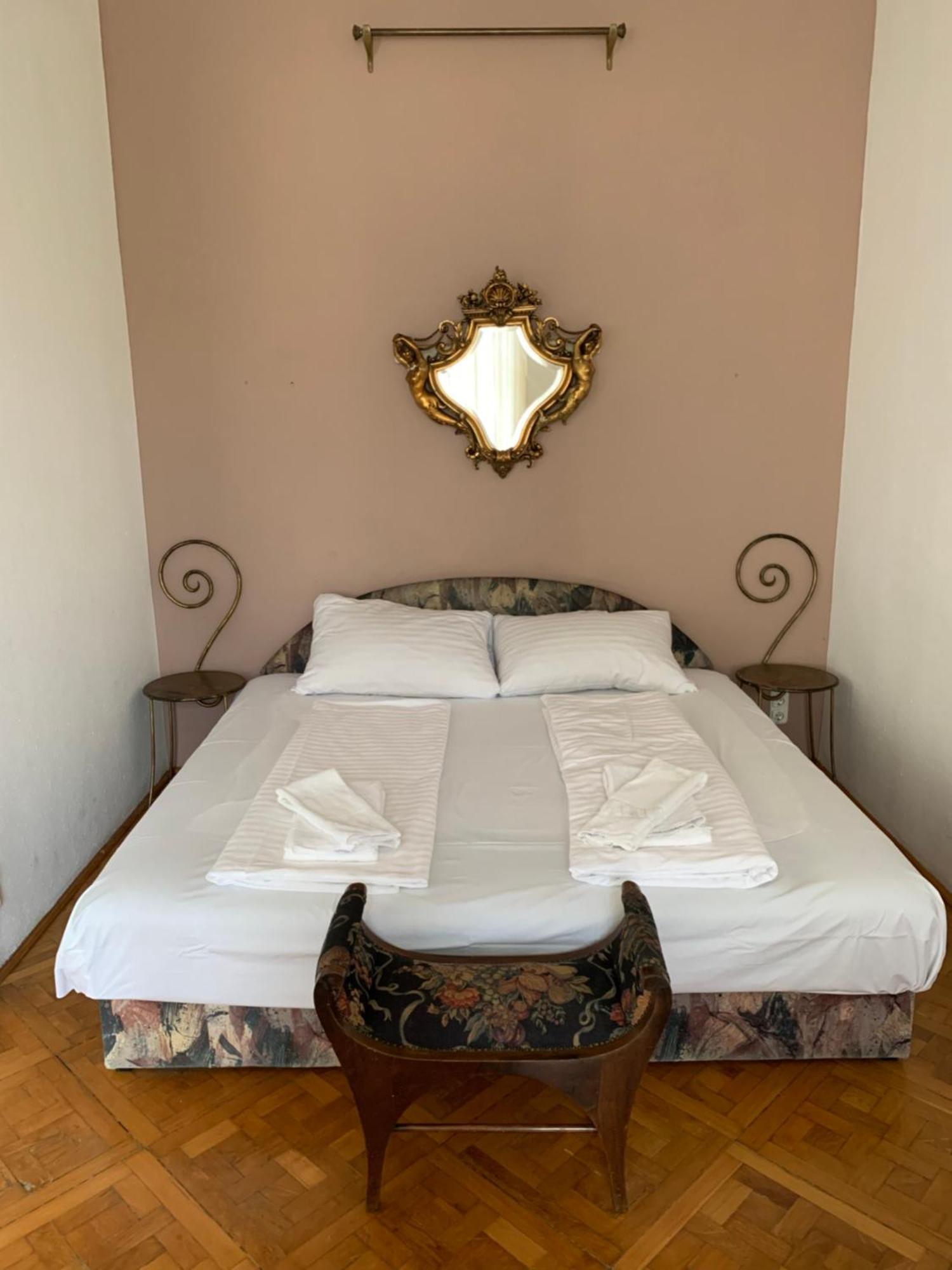 Libra Grande Venetian Style Budapest