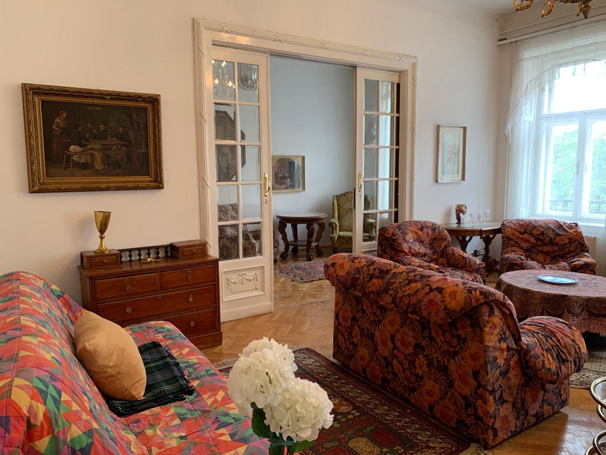 Libra Grande Venetian Style Budapest