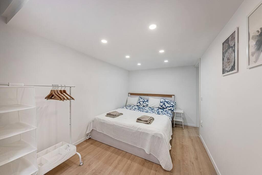 Apartamento 2 Bedroom Large Kitchen Flat On M1 Metro *