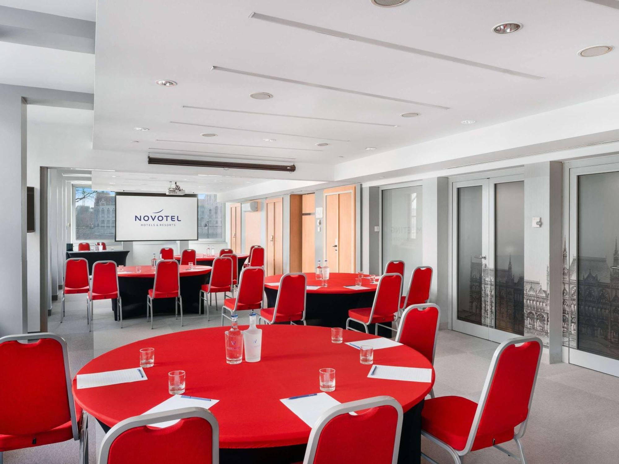 Novotel Danube Hotel 4*