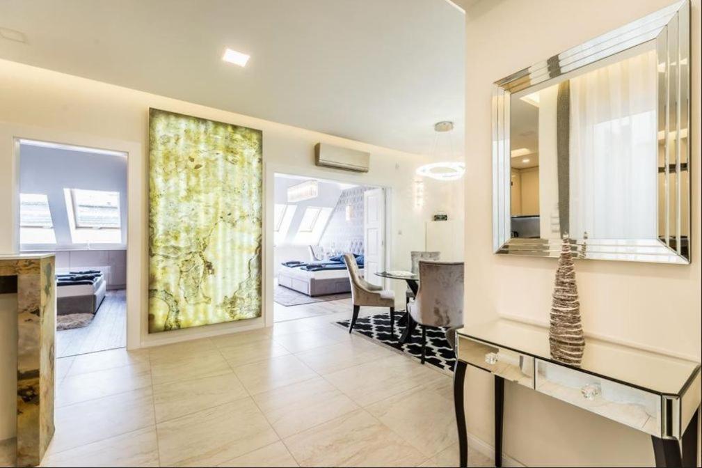 Jacuzzi Roofterrace Luxury Over The Opera Apartment *