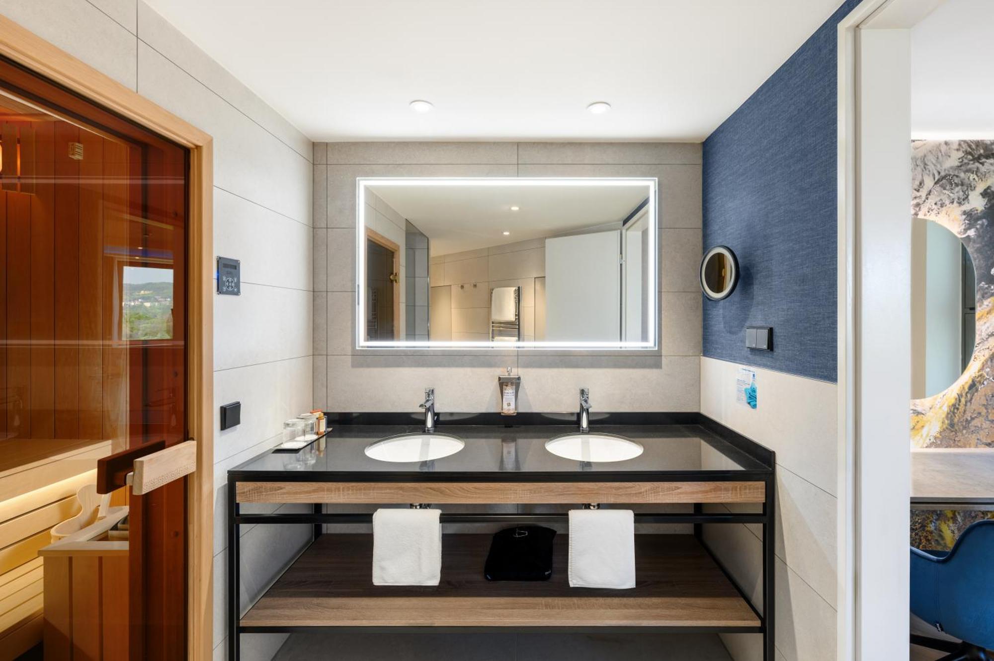 Hotel Danubius Helia 4*