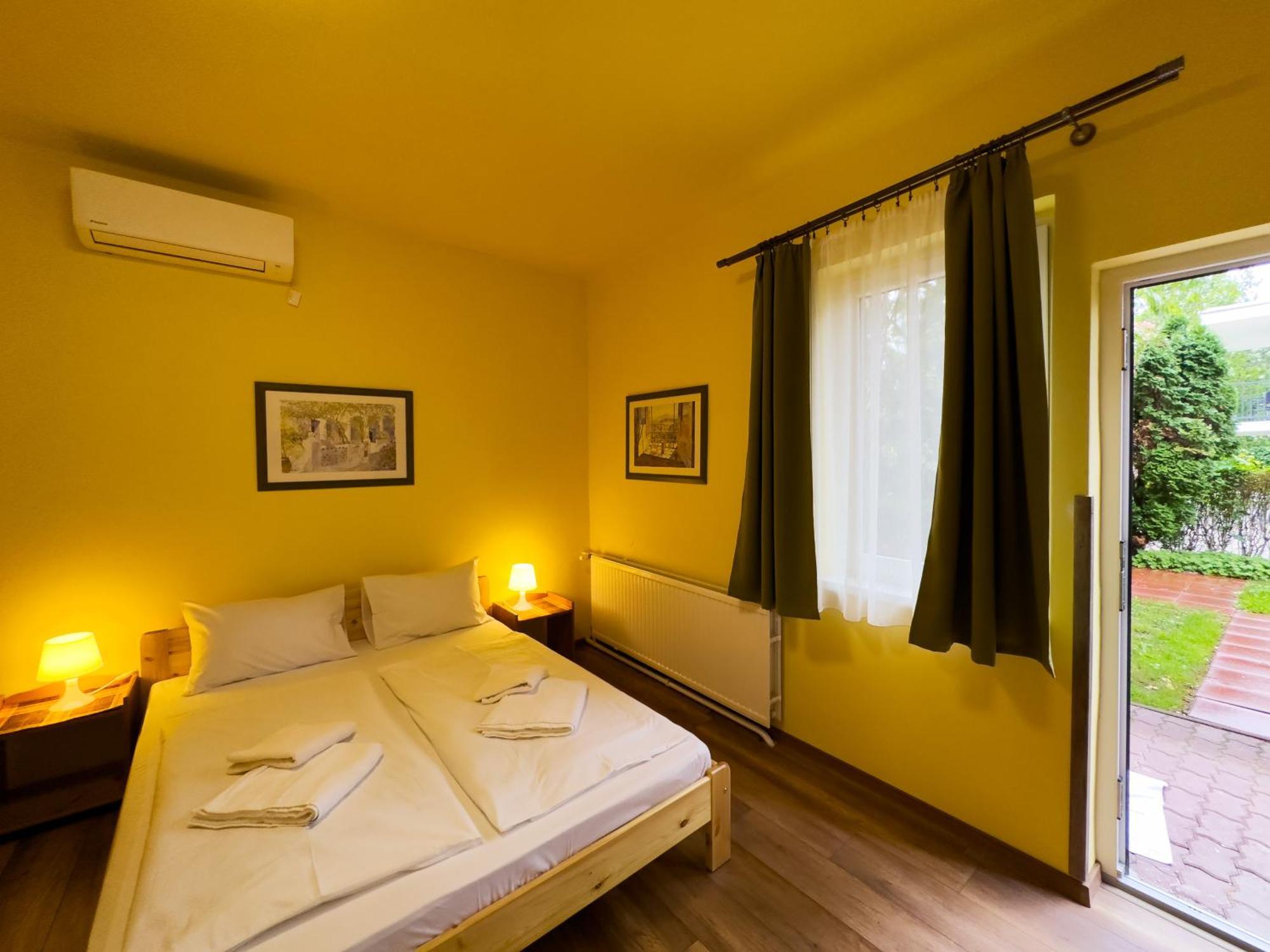 Irisz Panzio 3*