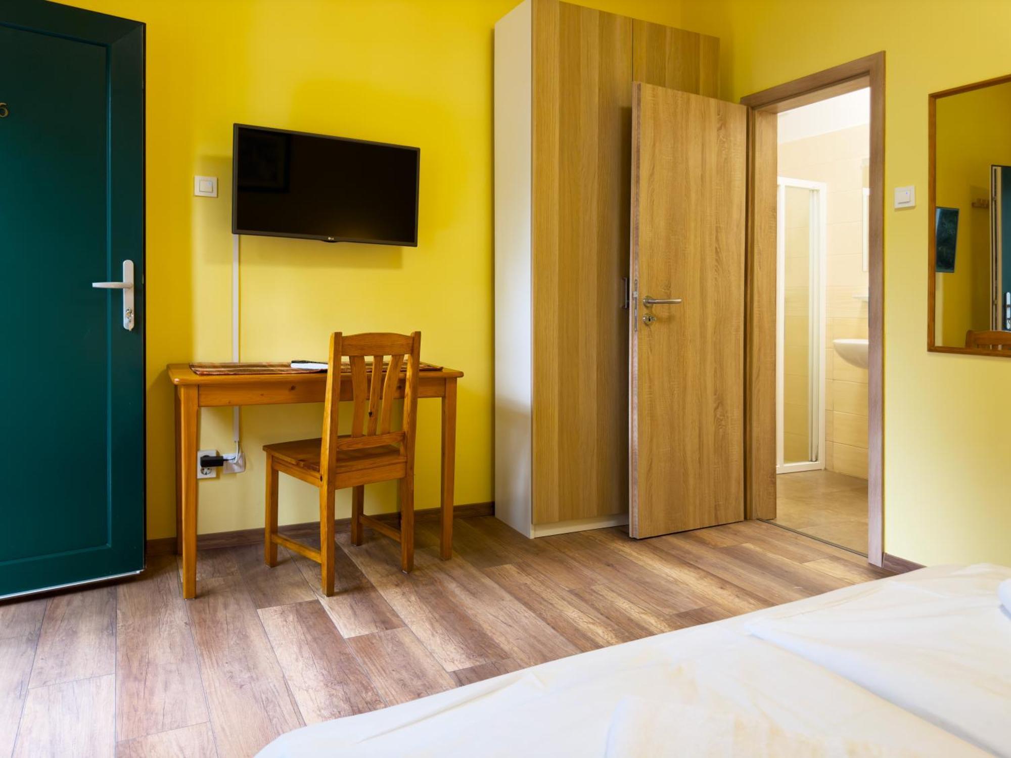 Irisz Panzio 3* Budapest