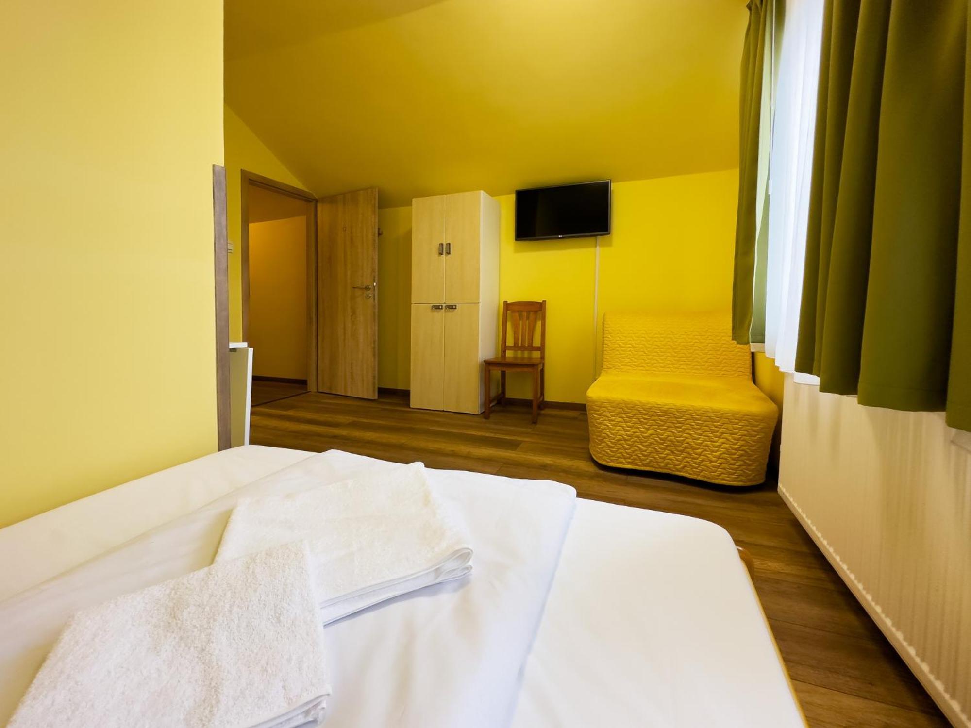 Irisz Panzio Budapest