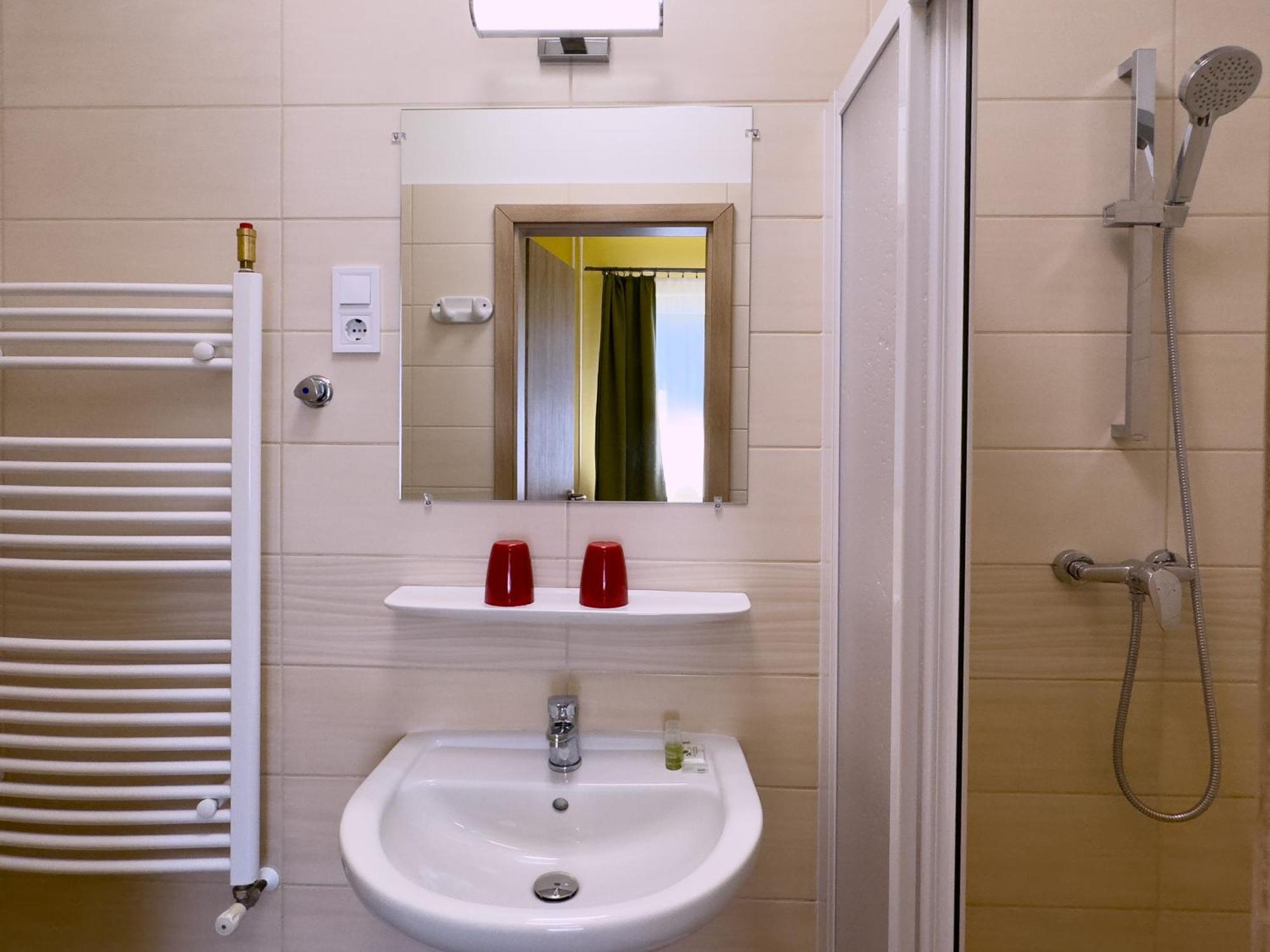 Gæstehus Irisz Panzio 3*