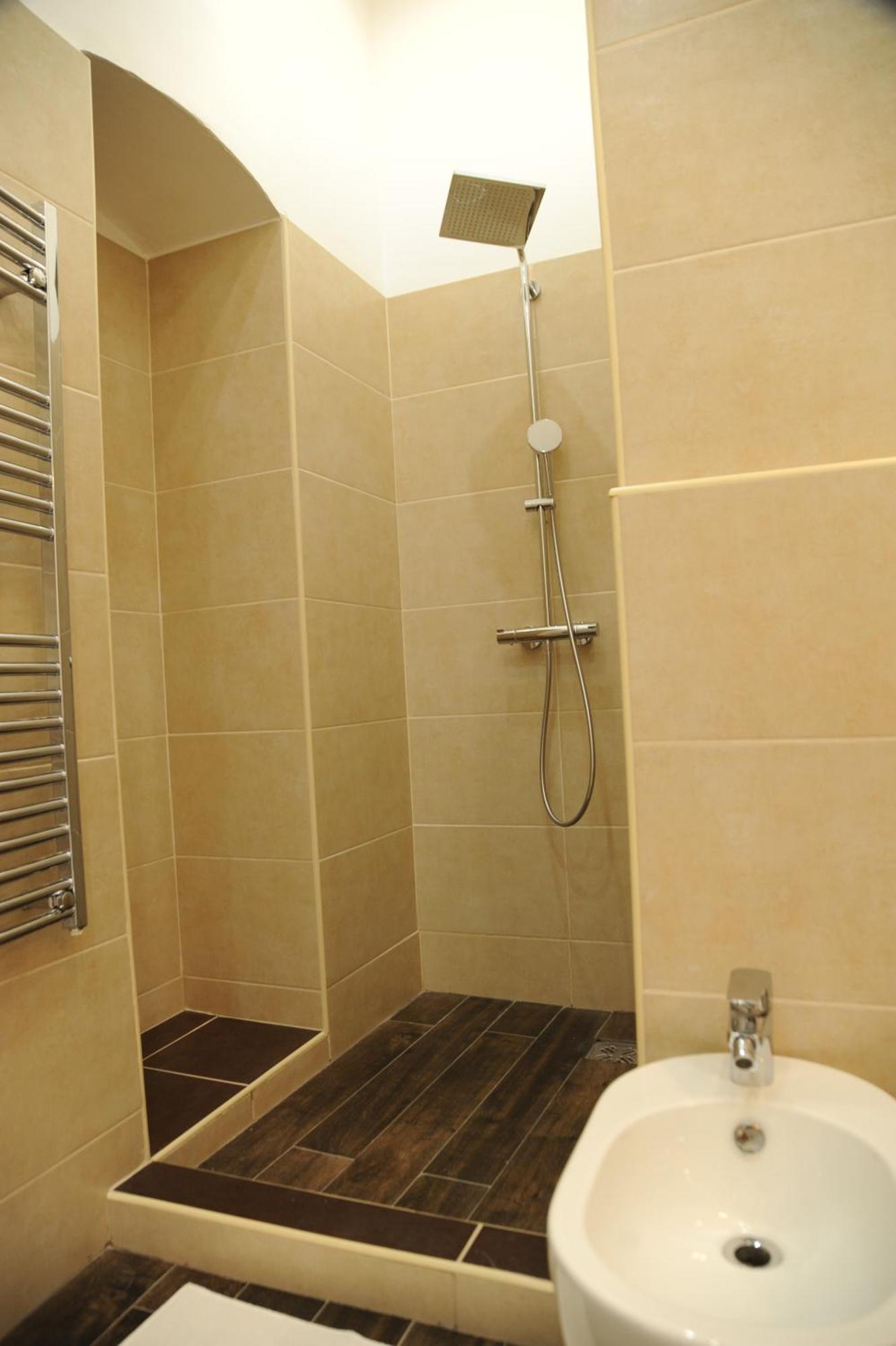 Budapesteasyflat Basilica Lux Budapest