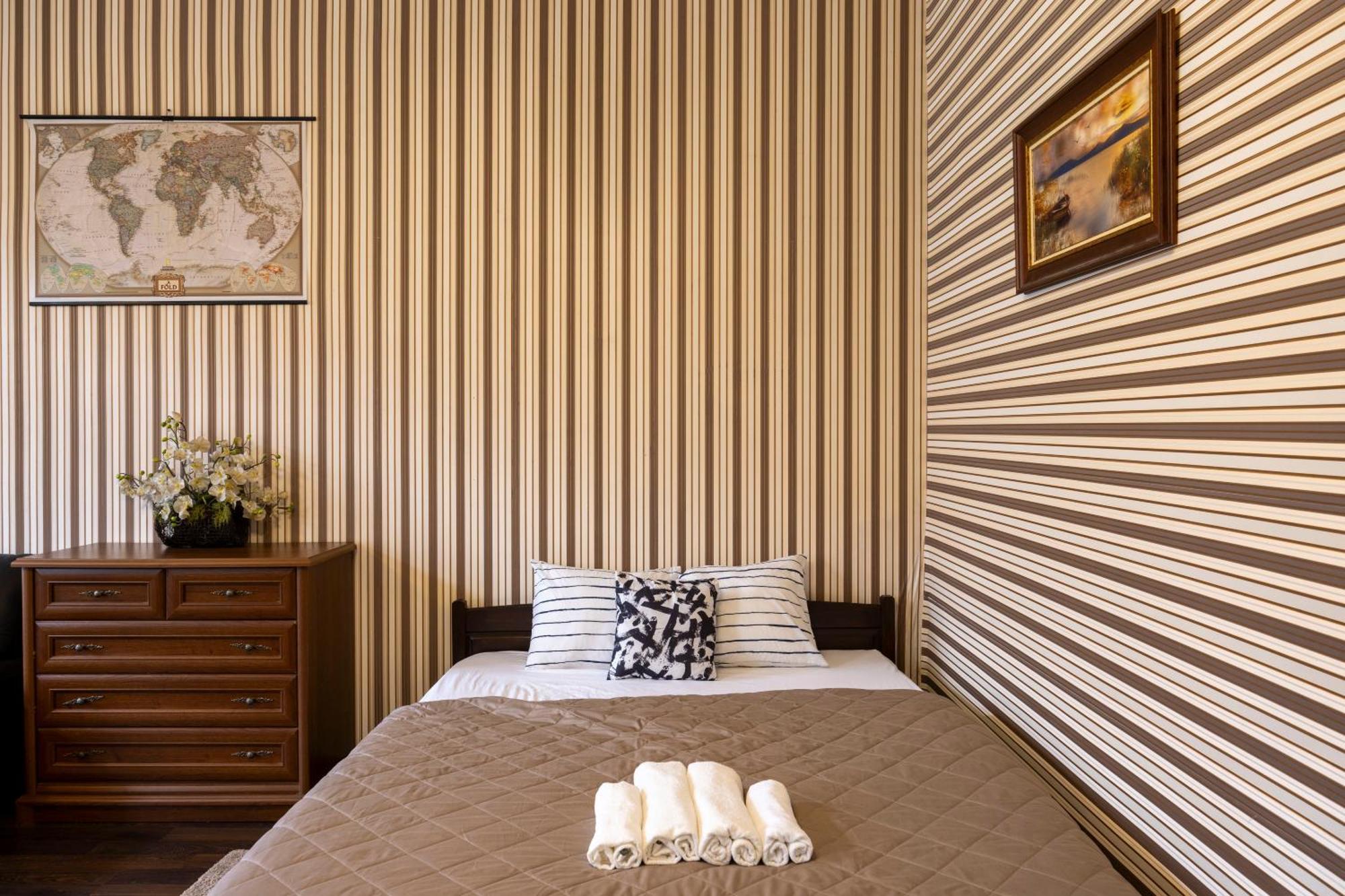 Warm & Cozy By Anna * Budapest