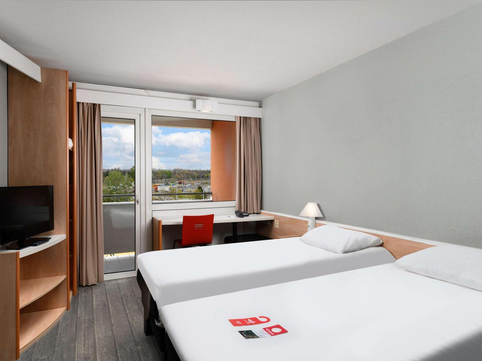 Hotel Ibis Citysouth 3*