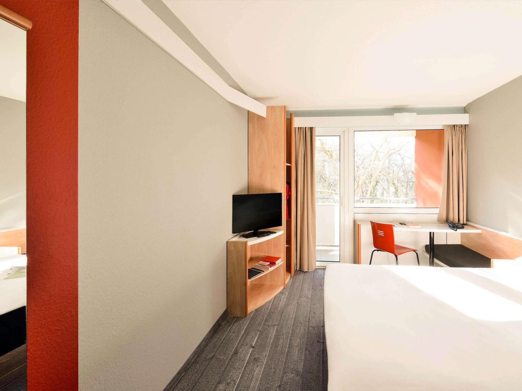 Ibis Citysouth Hotel