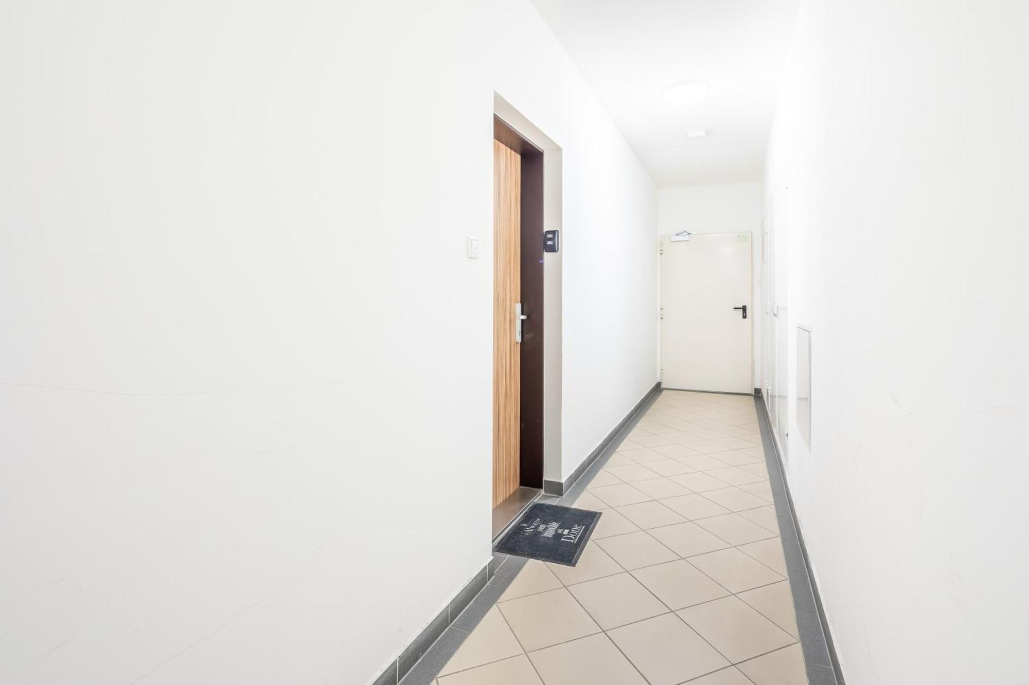 Apartmán Cozy At Residential Area - Free Street Parking *