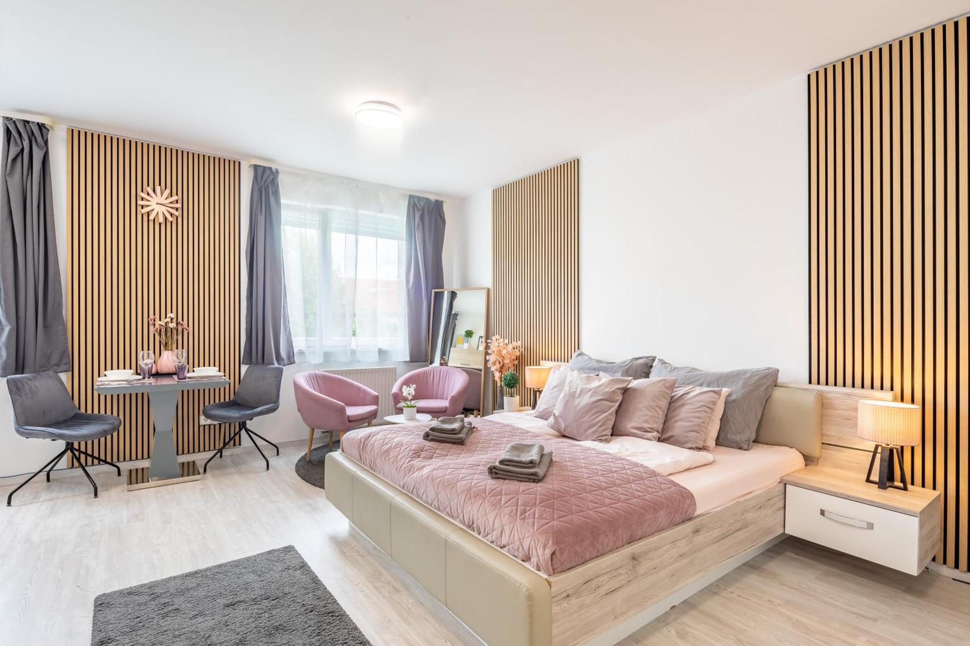 Cozy At Residential Area - Free Street Parking Apartmán
