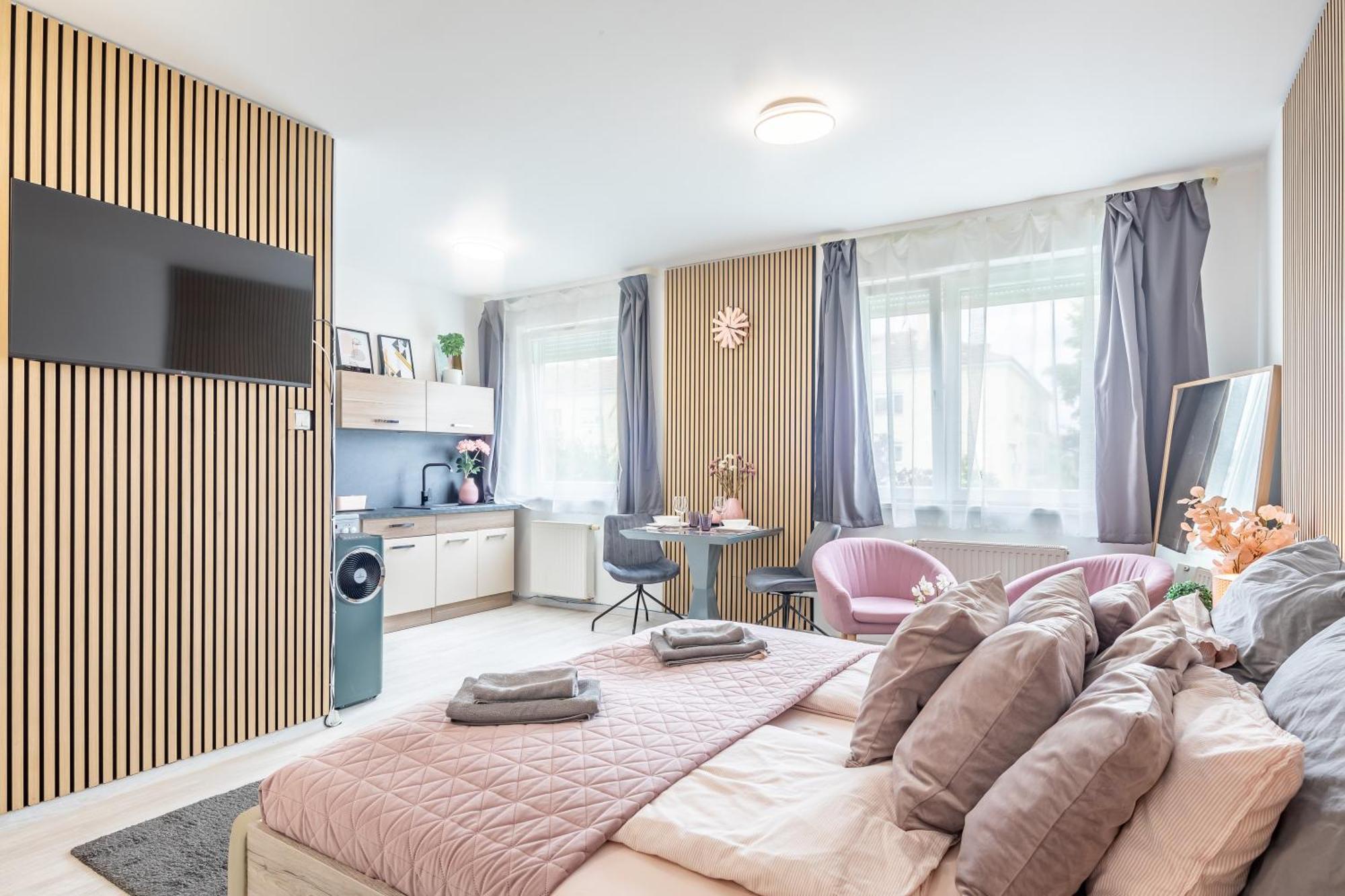 Cozy At Residential Area - Free Street Parking Apartmán