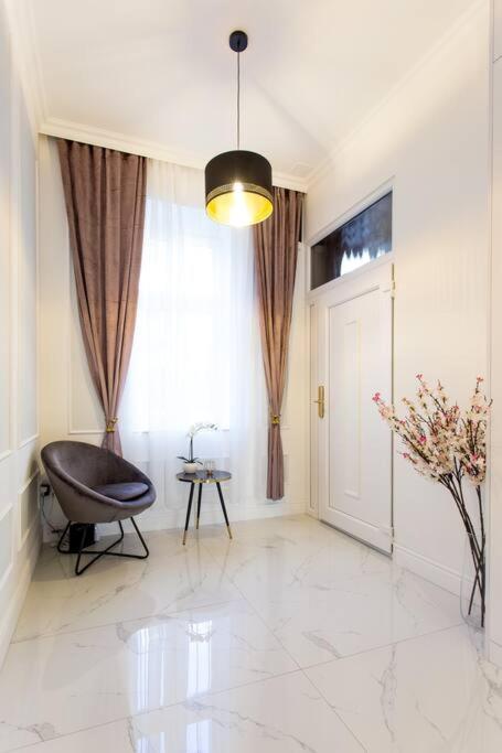 Appartamento Luxurious King And Queen Bed Park4free