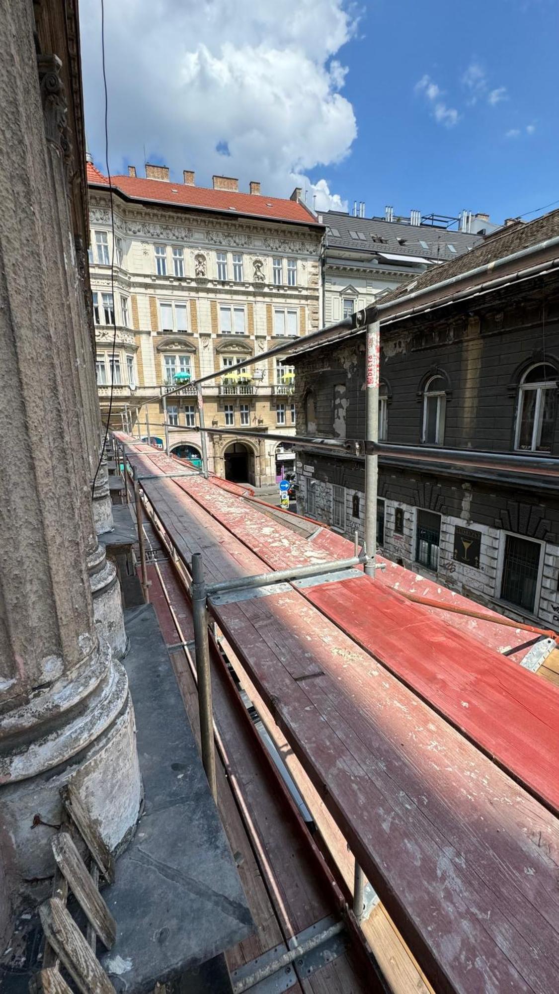 Appartamento The 5-bedroom Downtown Budapest