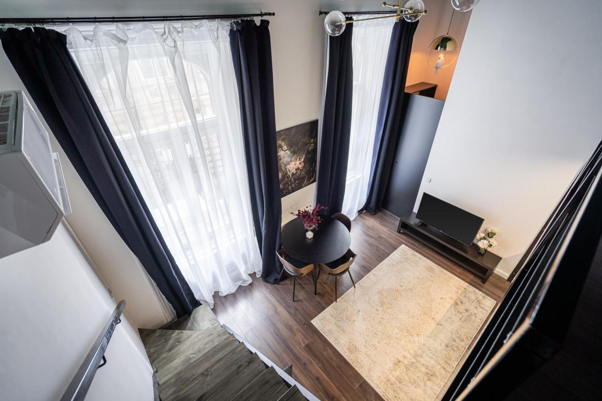 E41 - Trendy Boutique - Prime Spot By Bqa Apartment *