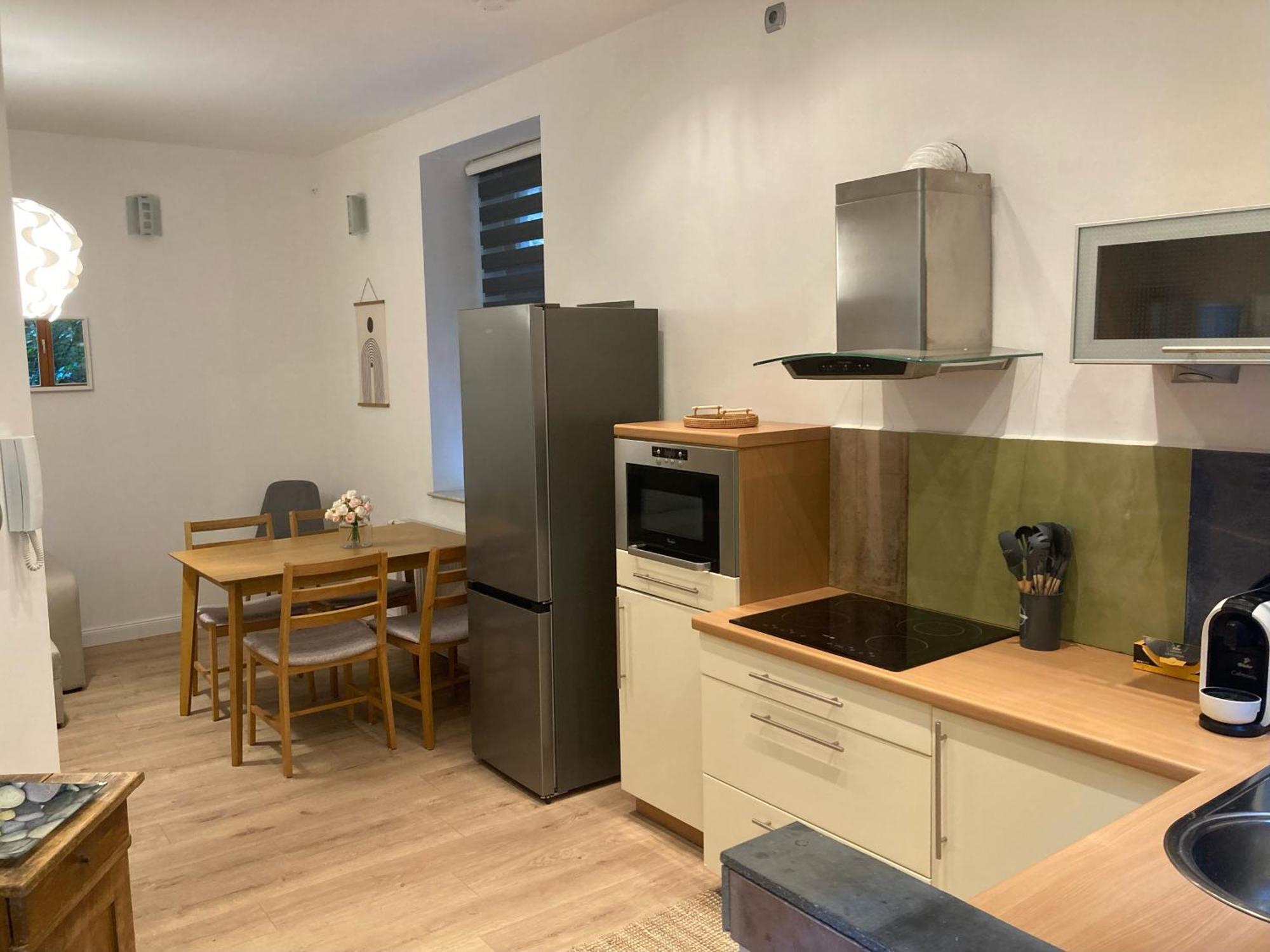 High Noon Apartament