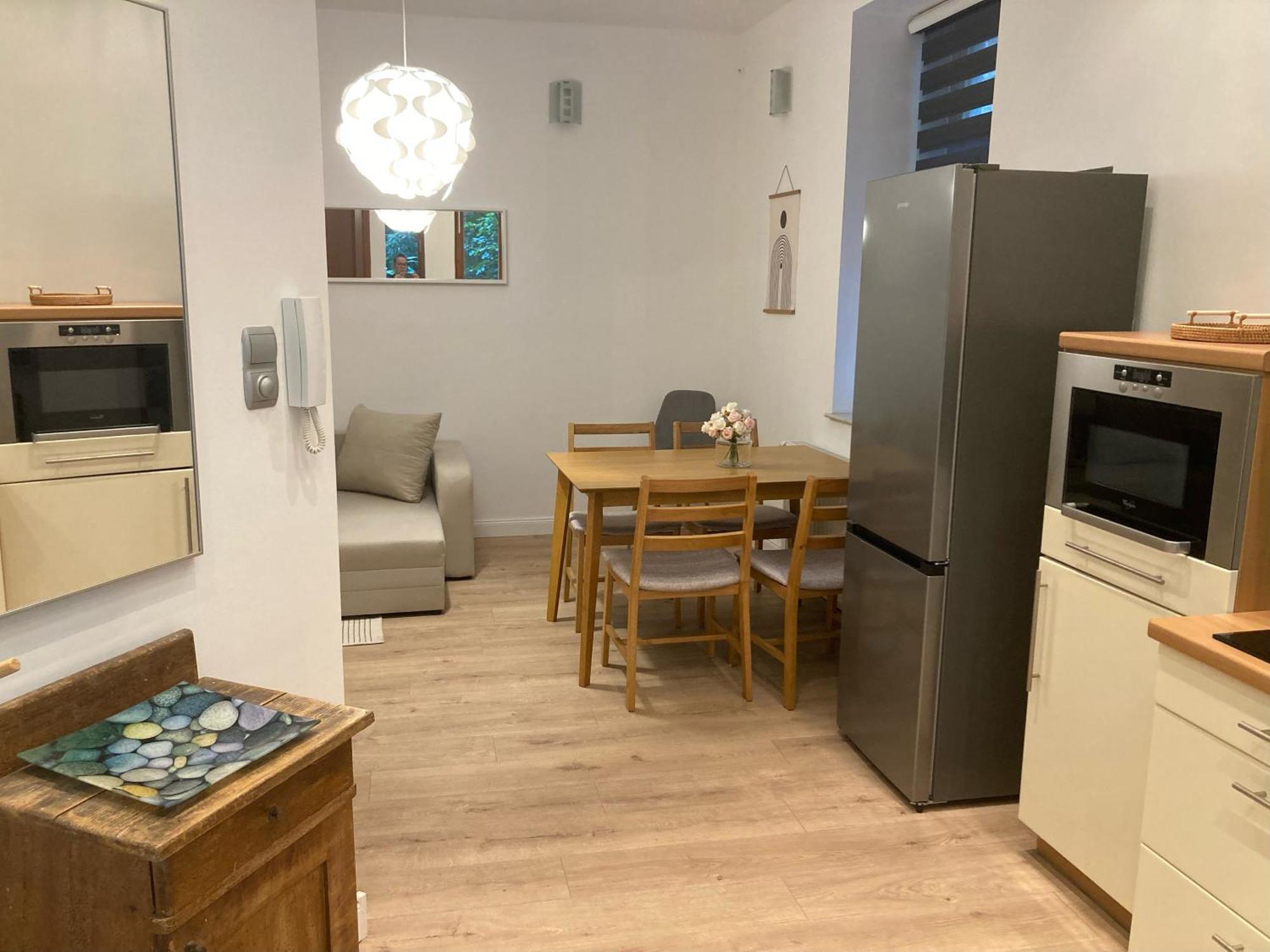 High Noon Apartament