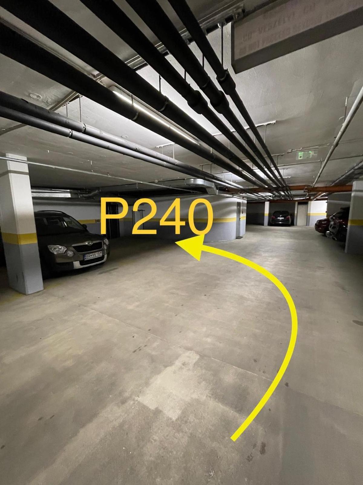 Szekely Near Deak Ferenc Square With Free Parking In Garage Appartement Boedapest