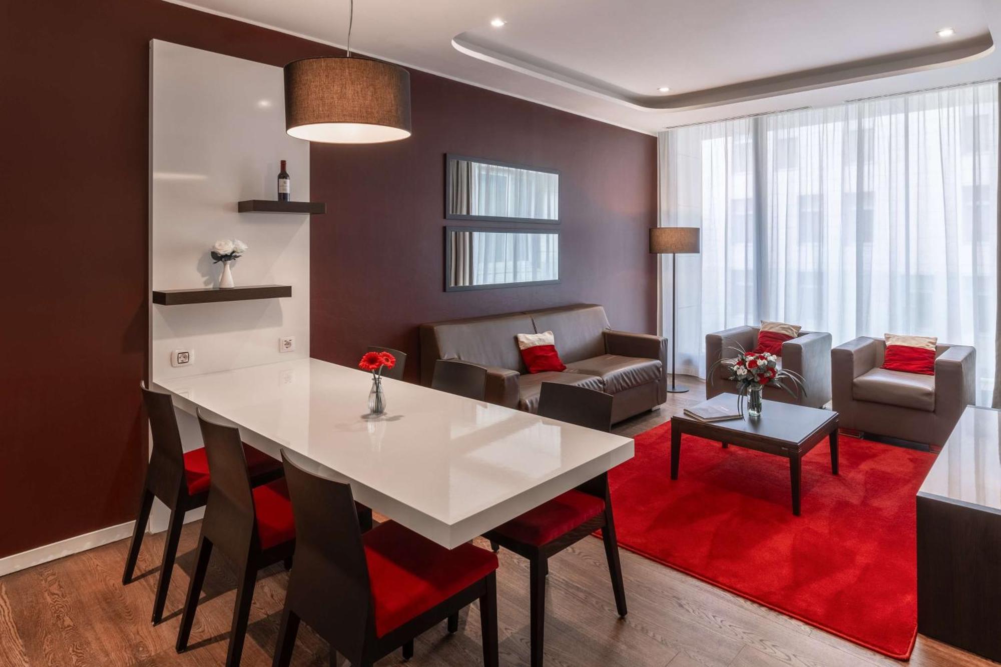 Nh Collection Center Hotel