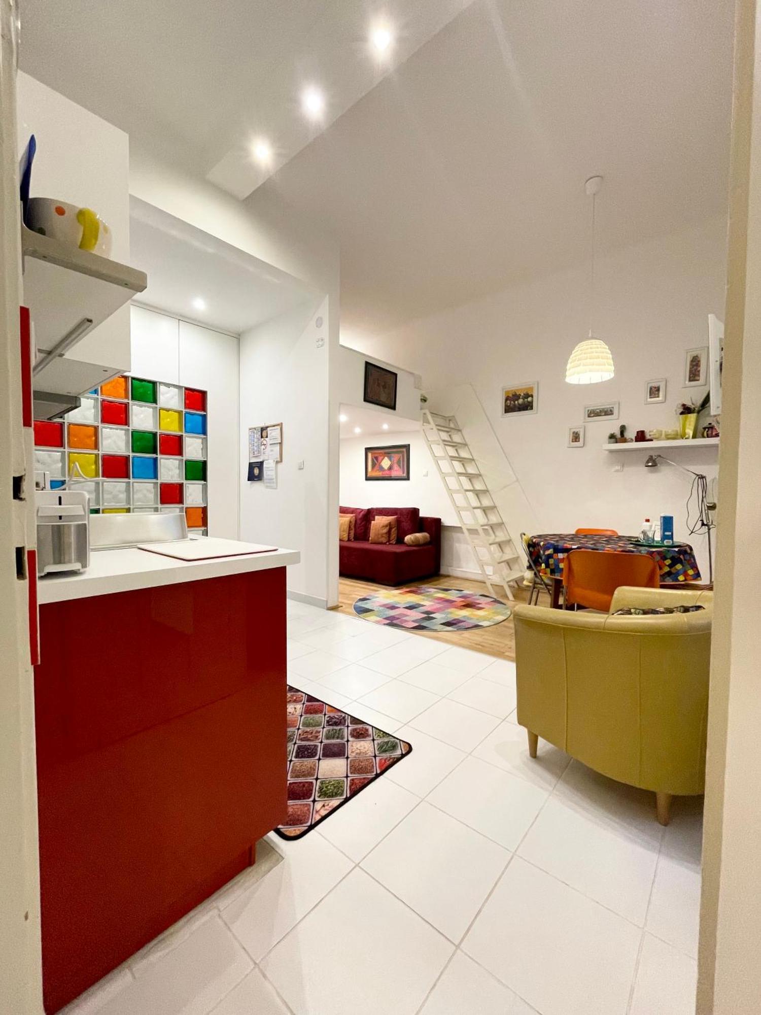Rainbow Pearl At St Stephen' S Basilica Apartment *
