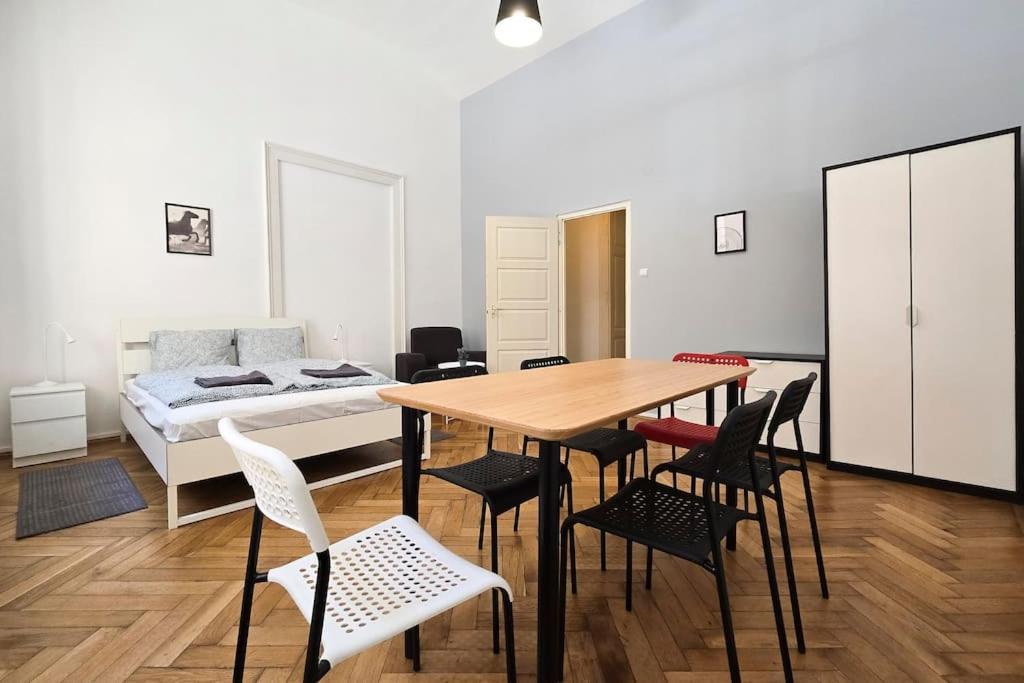 Seventh Sense Budapest