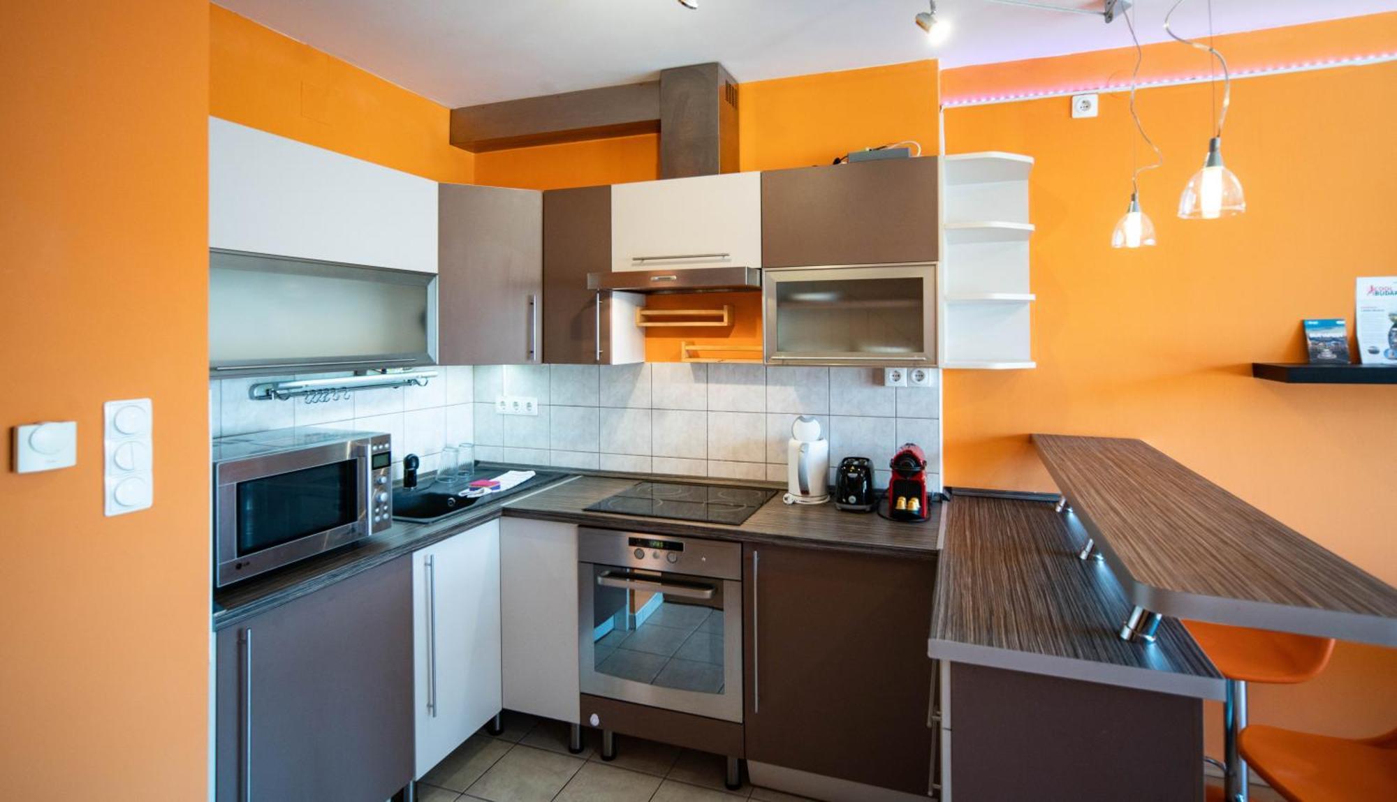 Free Parking- Gellert View 4ppl Apartment
