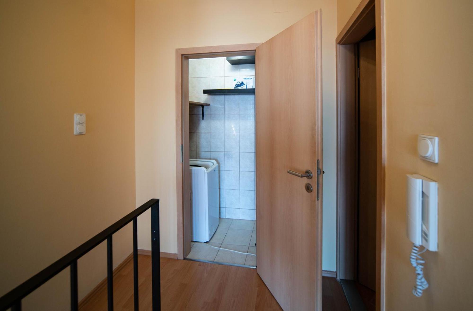 Free Parking- Gellert View 4ppl * Budapest