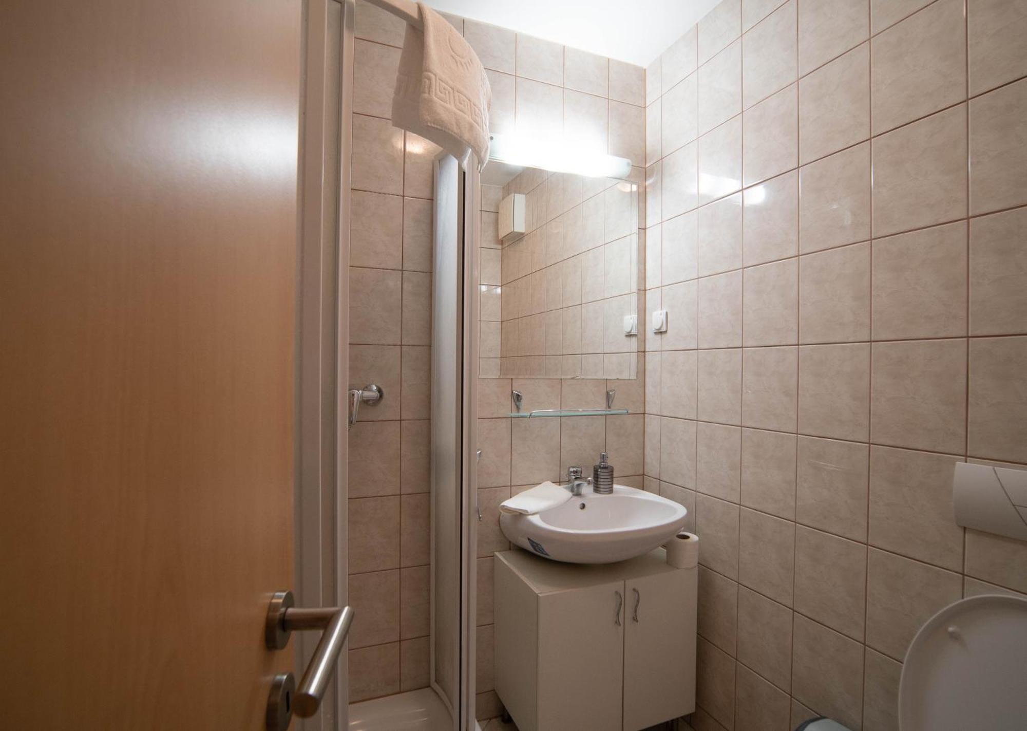 Free Parking- Gellert View 4ppl * Budapest