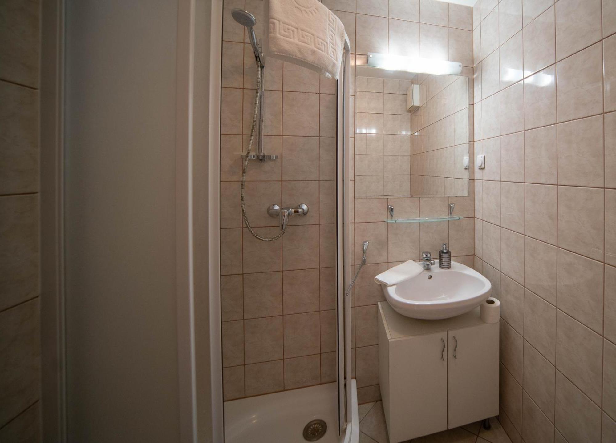Free Parking- Gellert View 4ppl Apartment Budapest