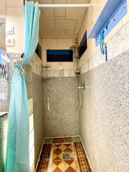 Appartement R9 Free Parking Garage *