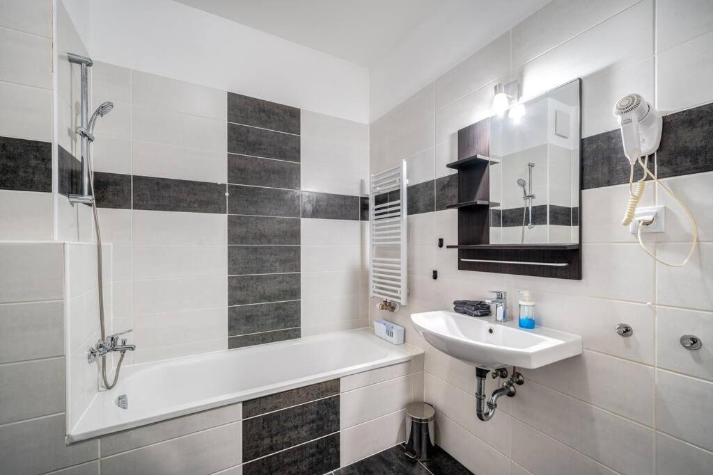 Apartamento Elagant Nest Two