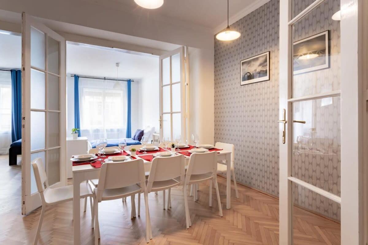 Away From In The Center Apartman Budapest