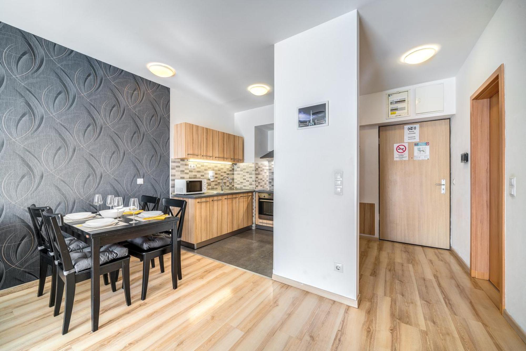 Elegance Retreat Apartment