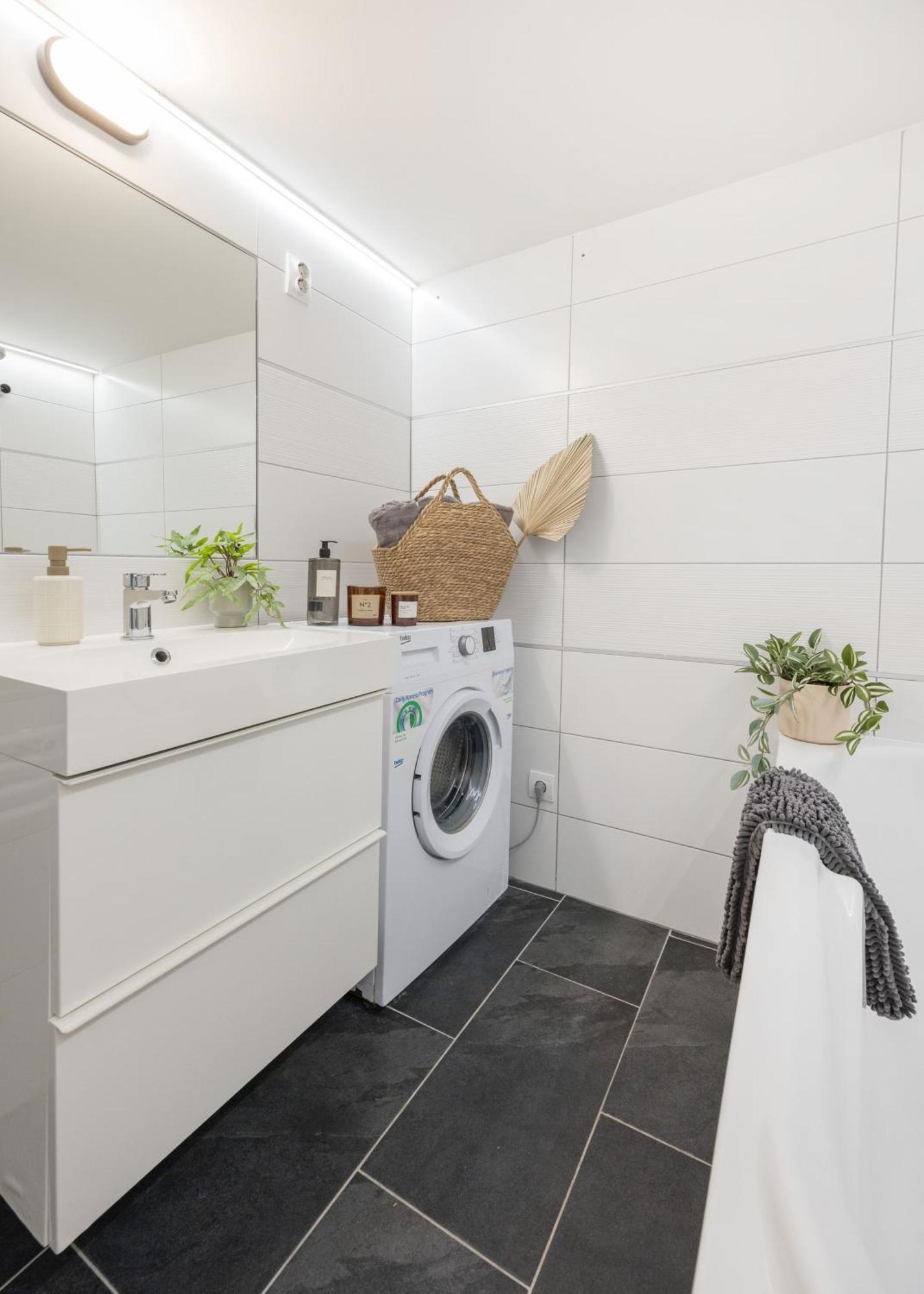 Chic 3br Heart Of District 7- Gem * Budapest