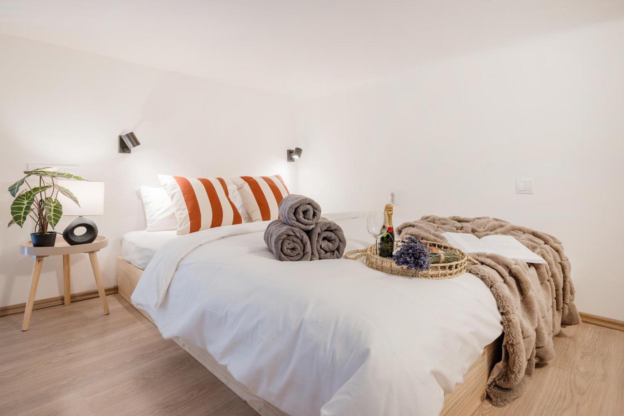 Chic 3br Heart Of District 7- Gem Budapest