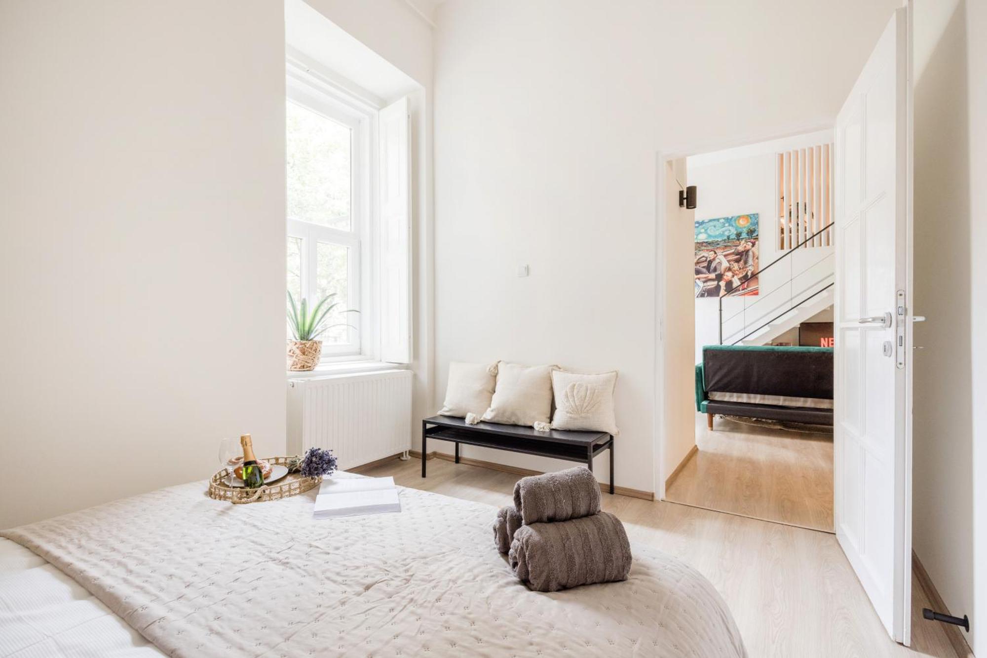 Chic 3br Heart Of District 7- Gem Lägenhet