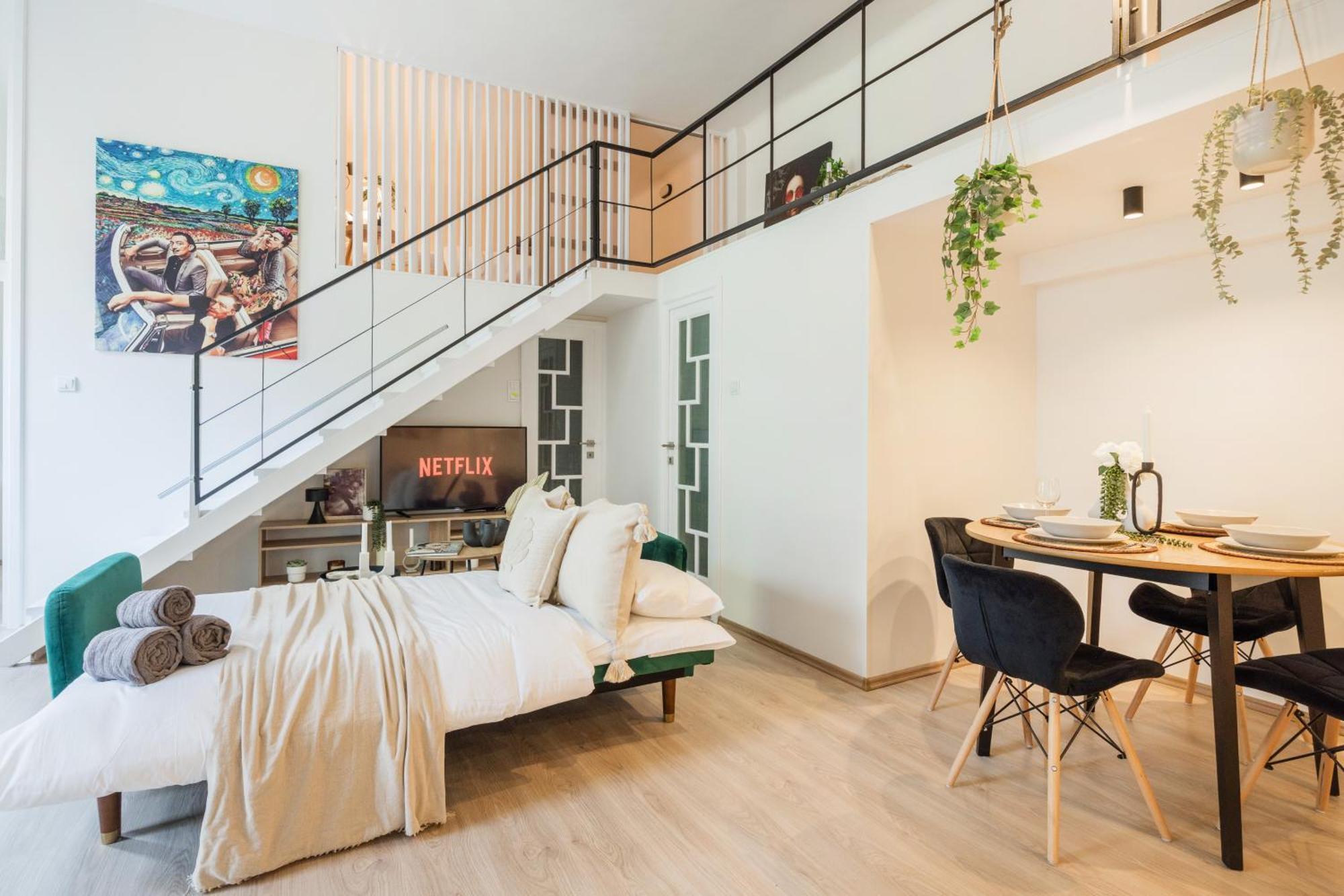 Chic 3br Heart Of District 7- Gem Lägenhet Budapest