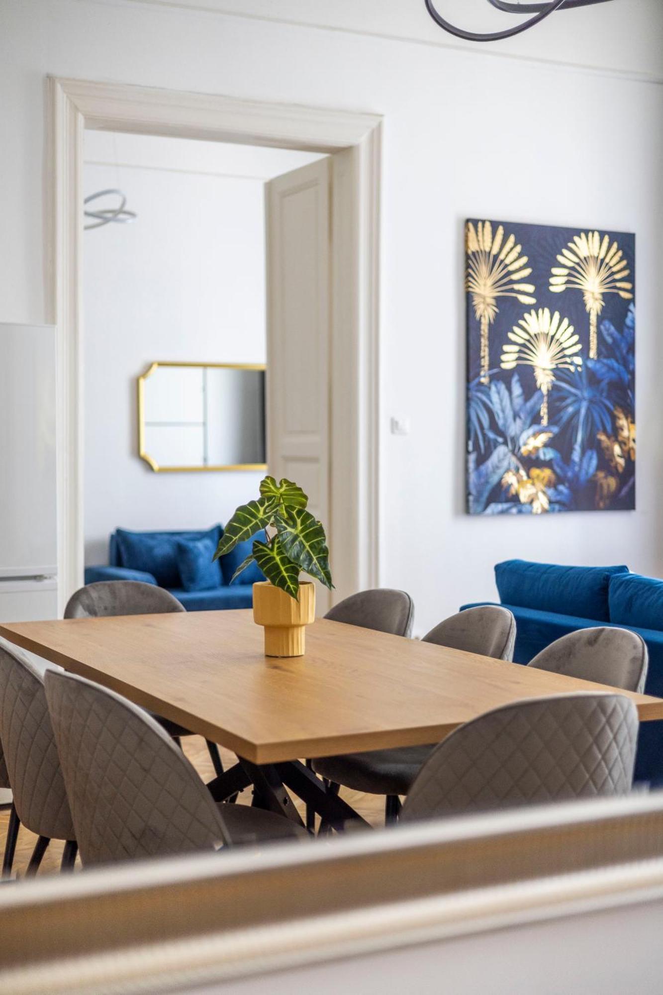 Apartment Stylish & Charming Cozy By Prestige Homes