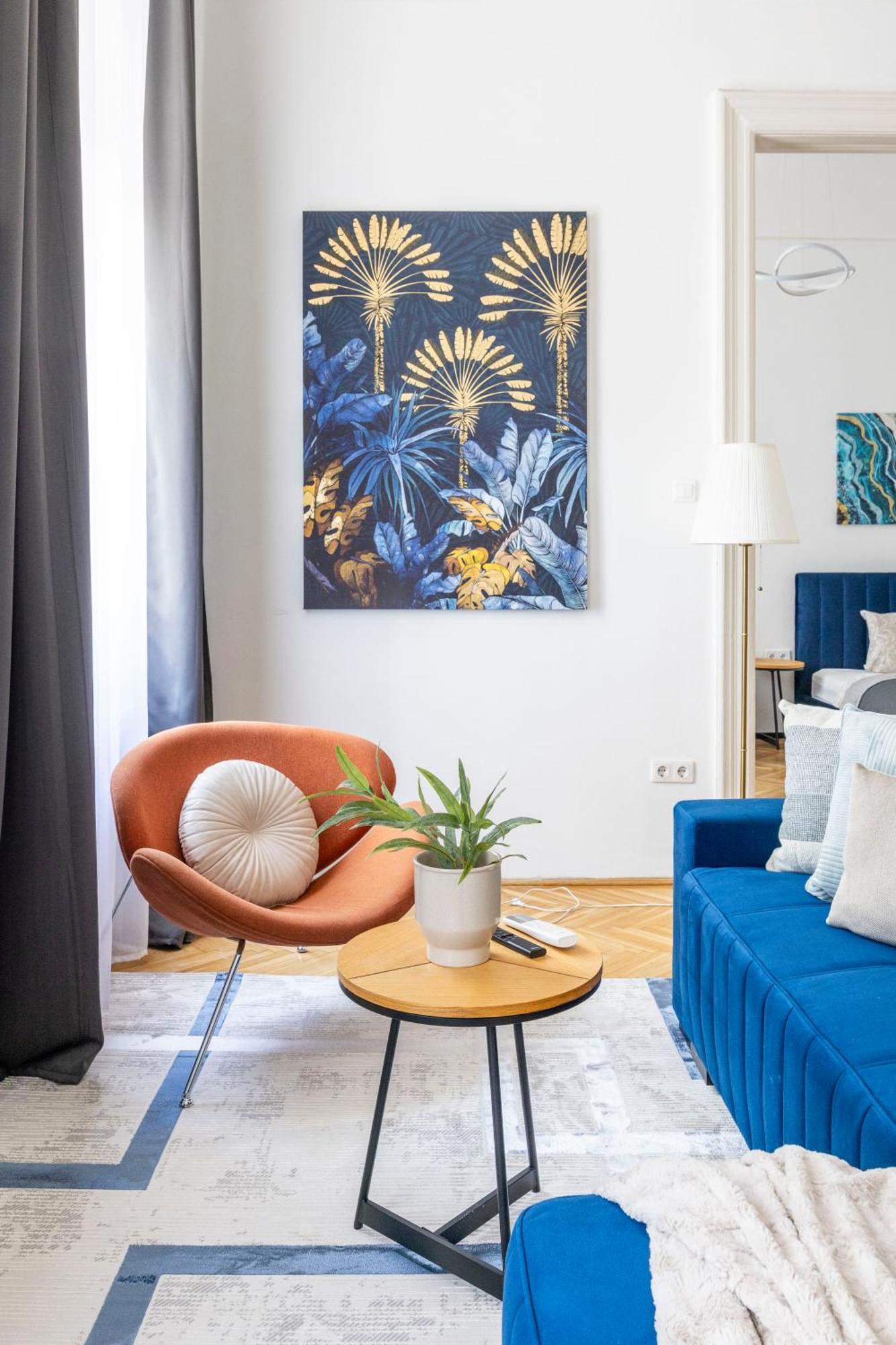 Stylish & Charming Cozy By Prestige Homes Apartment