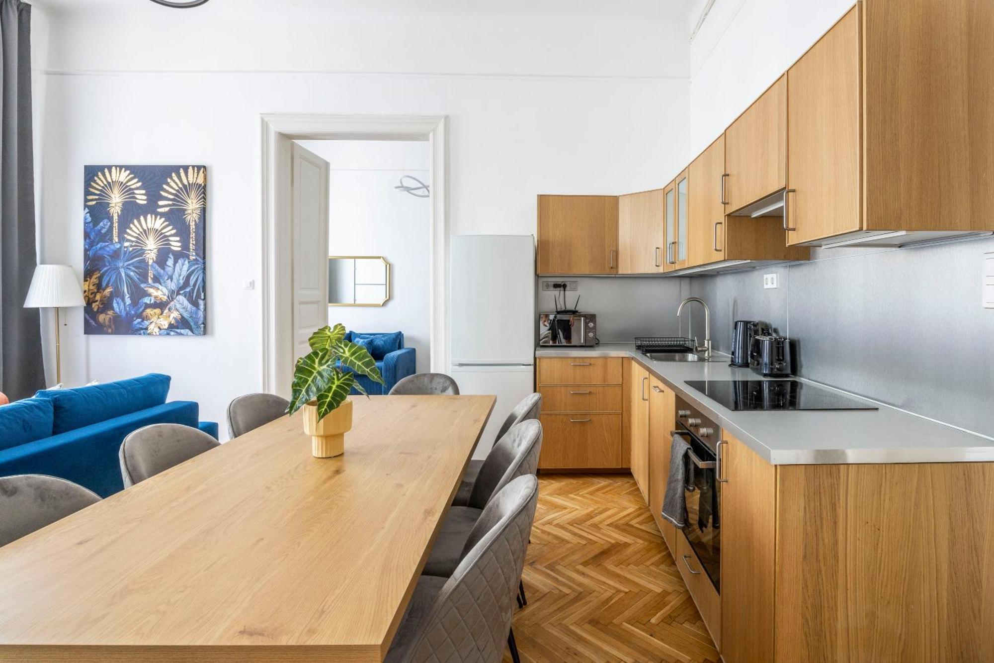 Apartment Stylish & Charming Cozy By Prestige Homes