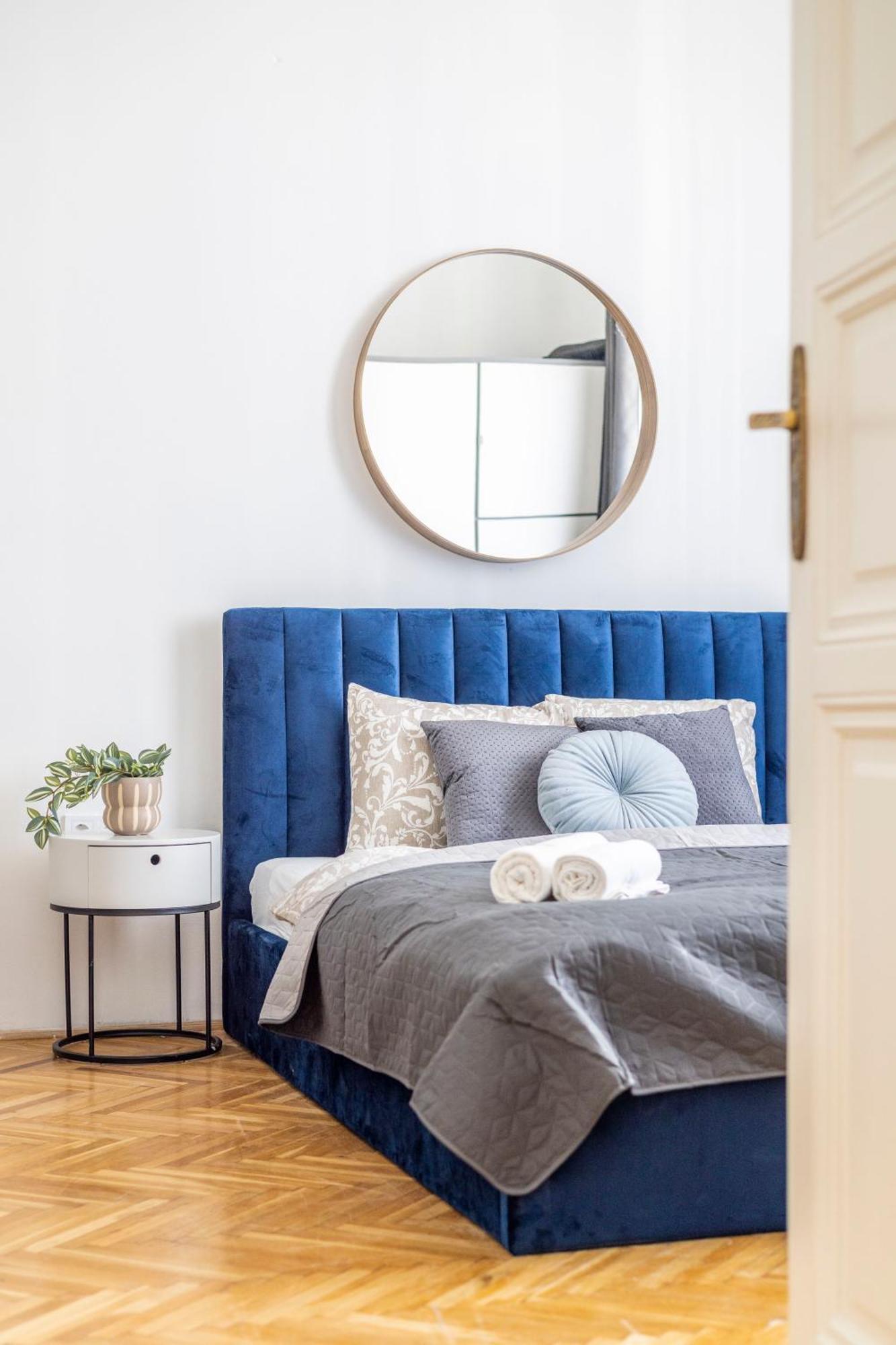 Stylish & Charming Cozy By Prestige Homes
