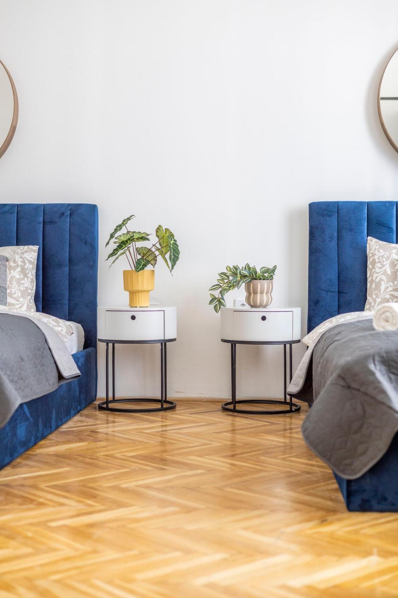 Stylish & Charming Cozy By Prestige Homes Apartment *