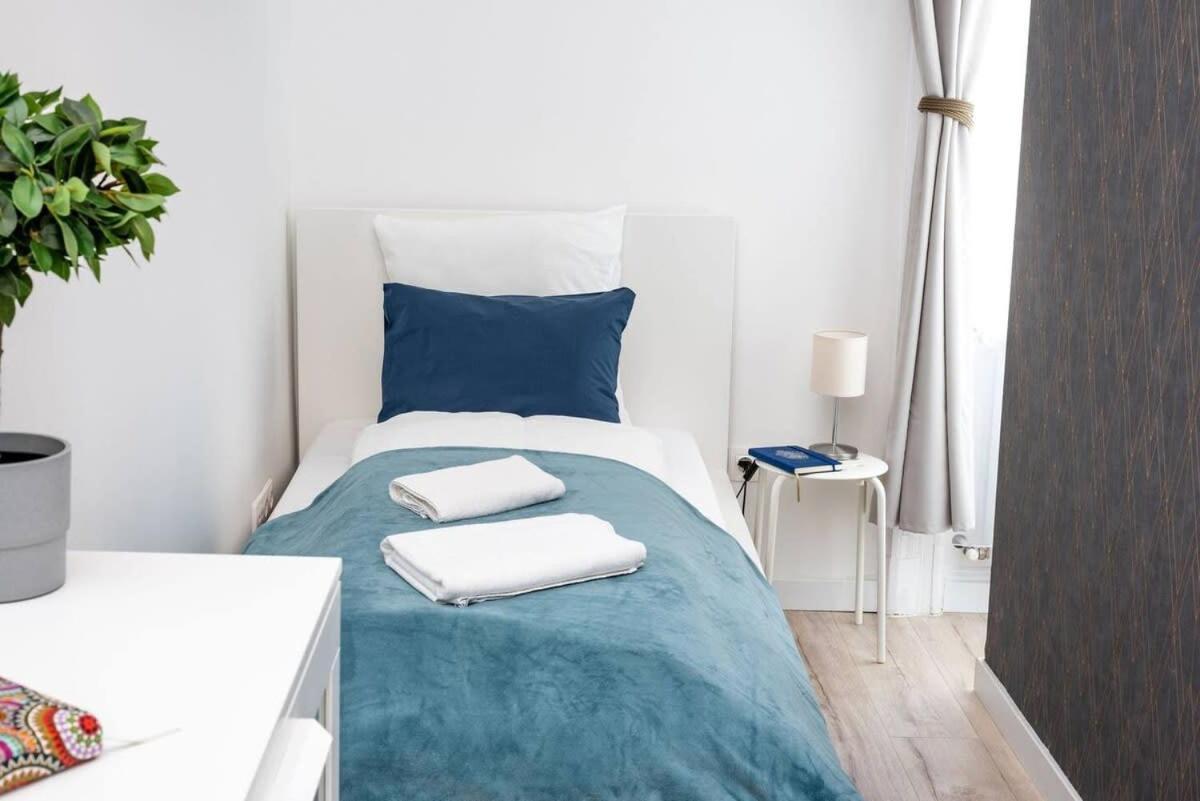 Extra Brand New And Large Ac Apartamento