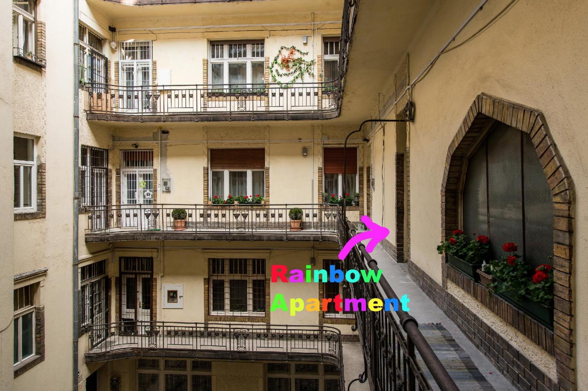 Rainbow Pearl At St Stephen' S Basilica Apartment Budapest