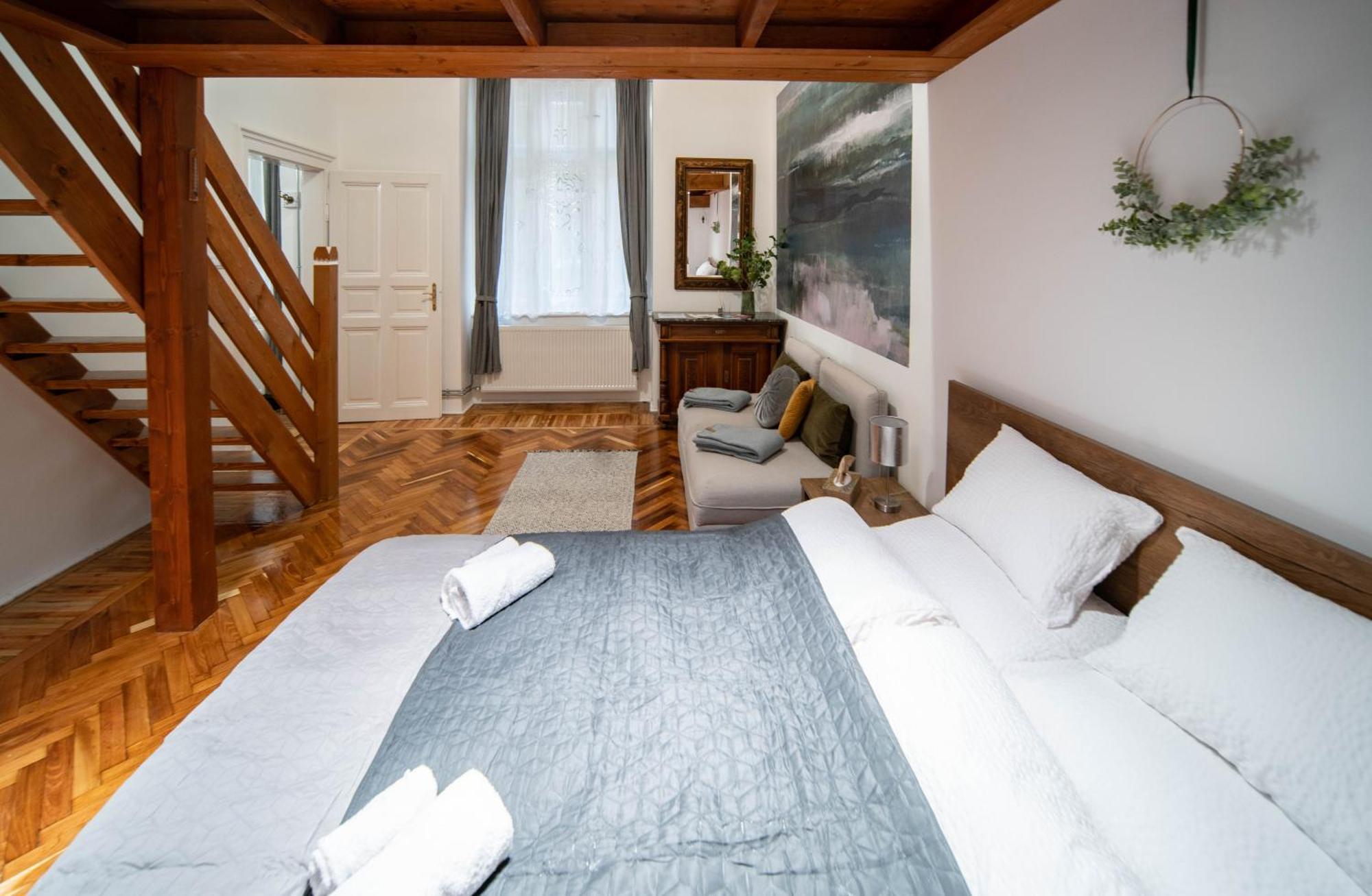 Szentkiralyi38 - Central, Ac, 4 People Appartamento
