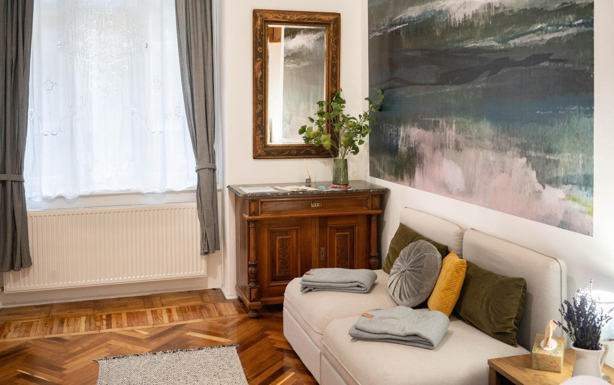 Appartamento Szentkiralyi38 - Central, Ac, 4 People *