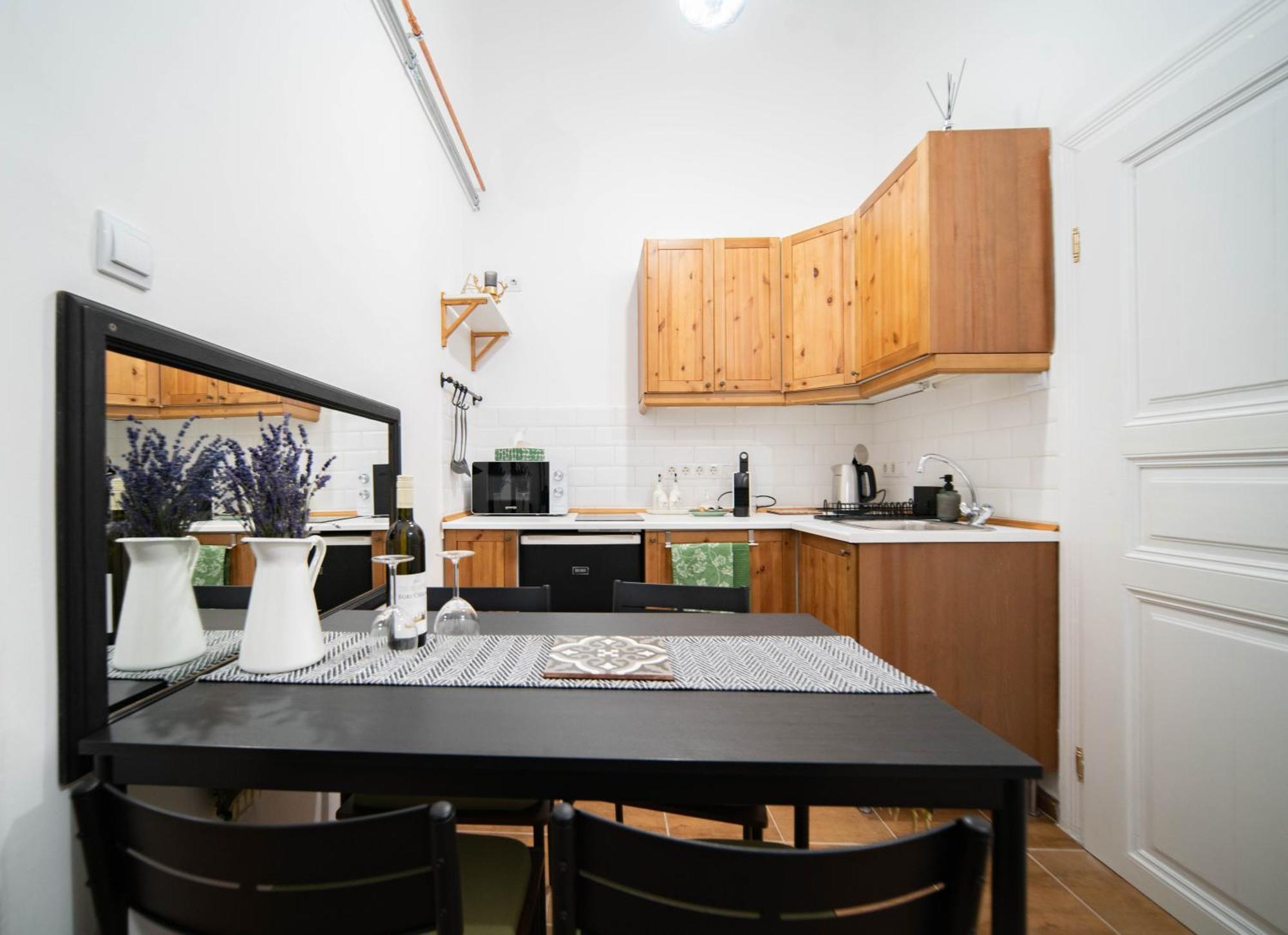 Appartamento Szentkiralyi38 - Central, Ac, 4 People *