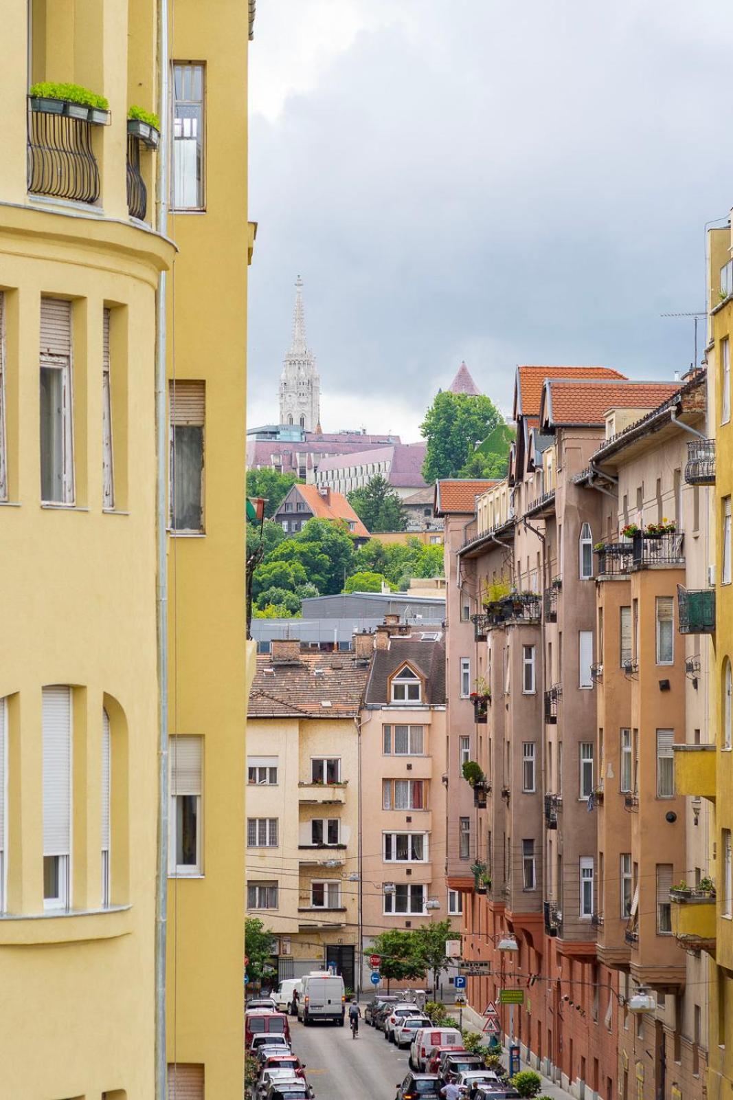 Beautiful Spacious Three-room Close To Buda Castle Apartamento