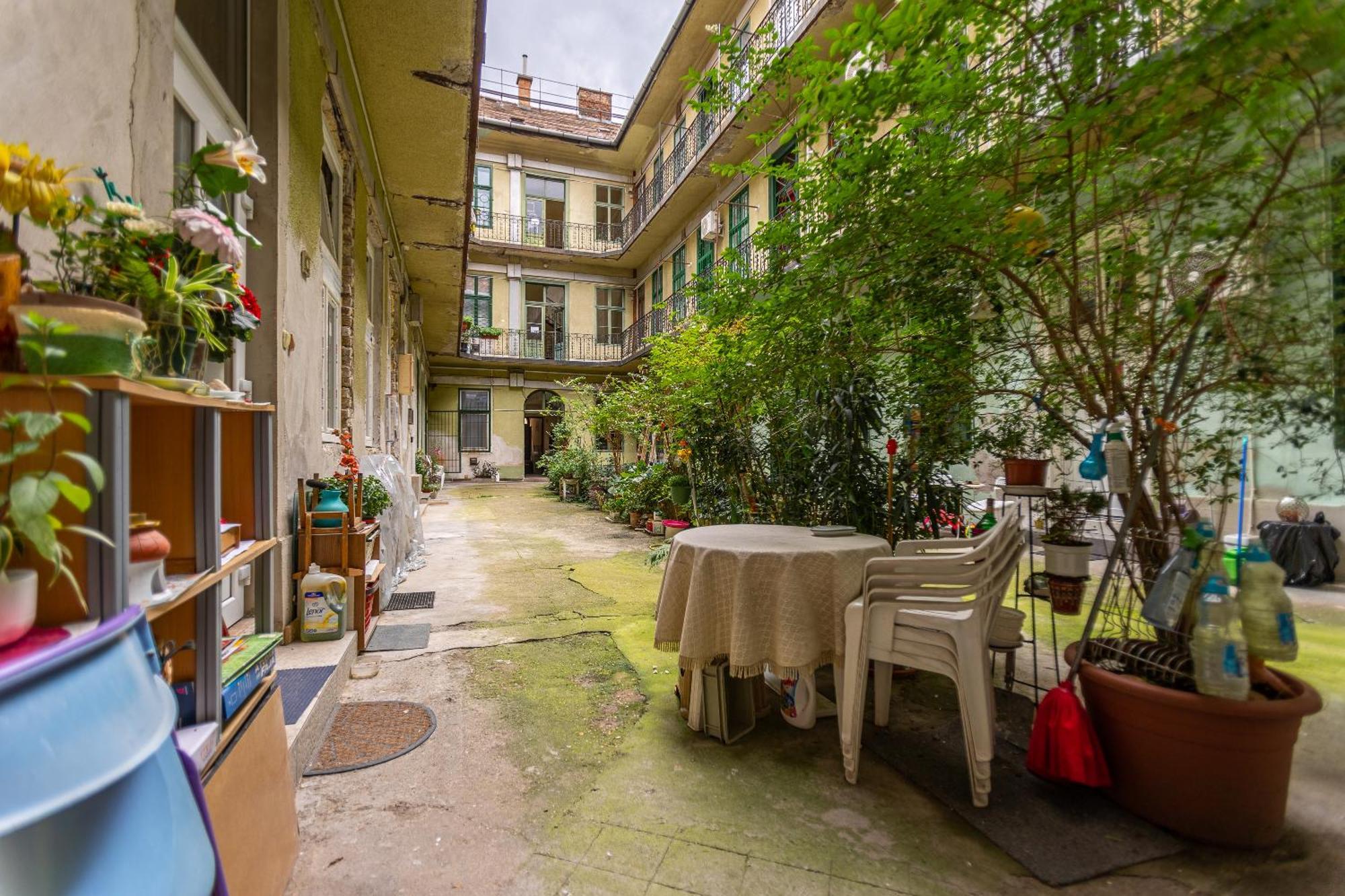 Cosy Flat With Balcony